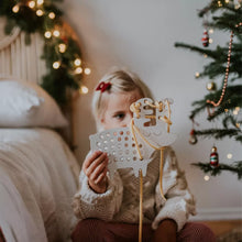 Charger l'image dans la galerie, Jouet à lacer - Harry le Renne