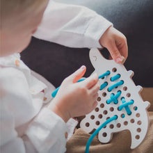 Charger l'image dans la galerie, Jouet à lacer - Freddie le Dinosaure