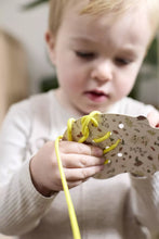 Charger l'image dans la galerie, Jeu de laçage - Amis de la Forêt