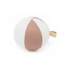 Charger l'image dans la galerie, Balle tissu bébé Rose - 10cm