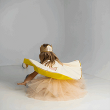 Charger l'image dans la galerie, Déguisement - Set Cape & Couronne or