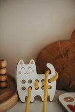 Charger l'image dans la galerie, Jouet à lacer - Le Chaton