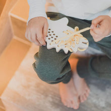 Charger l'image dans la galerie, Jouet à lacer - Le petit Hérisson