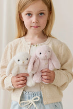 Charger l'image dans la galerie, Peluche Lapin Penelope Marshmallow - 15cm