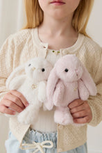 Charger l'image dans la galerie, Peluche Lapin Penelope Blossom - 15cm