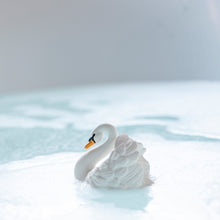 Charger l'image dans la galerie, Jouet de Bain - Cygne