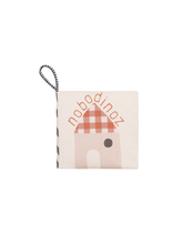 Charger l'image dans la galerie, Livre d'éveil sensoriel en tissu - Sweet Home