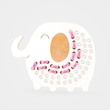 Charger l'image dans la galerie, Jouet à lacer - Olivier l'Eléphant