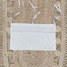 Charger l'image dans la galerie, Organisateur de lit " Manuscrit "