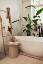 Charger l'image dans la galerie, Trousse de toilette Boucles - Biscuit