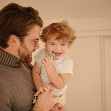 Charger l'image dans la galerie, Brosse à dents d'apprentissage - Tradewinds