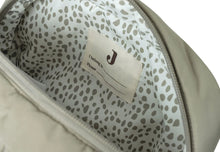 Charger l&#39;image dans la galerie, Trousse de toilette matelassée - Olive Green
