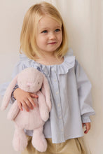 Charger l'image dans la galerie, Peluche Lapin Penelope Blossom - 30cm
