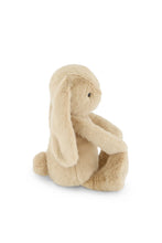 Charger l'image dans la galerie, Peluche Lapin Penelope Caramel - 30cm

