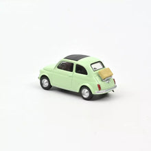 Charger l&#39;image dans la galerie, Fiat 500 - Vert
