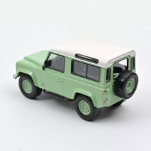 Charger l&#39;image dans la galerie, Land Rover Defender - Vert

