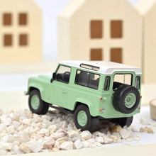 Charger l&#39;image dans la galerie, Land Rover Defender - Vert
