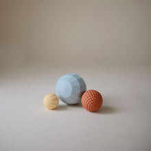 Charger l&#39;image dans la galerie, Lot de 3 balles sensorielles - Powder blue
