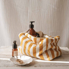 Charger l&#39;image dans la galerie, Trousse de toilette Rayures Moutarde - Eponge
