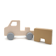 Charger l&#39;image dans la galerie, Puzzle voiture en bois - Truck Camel
