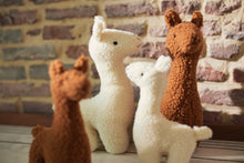 Charger l&#39;image dans la galerie, Peluche XL Lama - Off white
