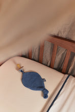 Charger l&#39;image dans la galerie, Attache Tétine Feuille - Jeans Blue

