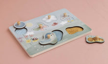 Charger l&#39;image dans la galerie, Puzzle Sensoriel en bois Flowers &amp; Butterflies
