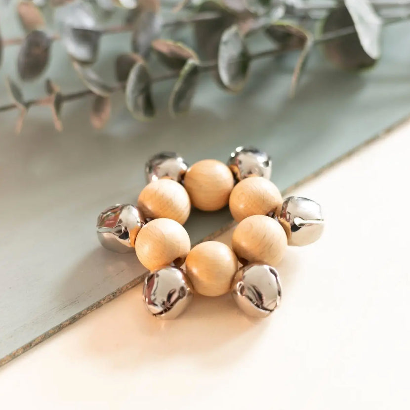 Hochet bracelet en bois