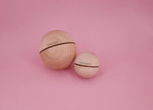 Charger l&#39;image dans la galerie, Boule Sonore en bois - ⌀ 70mm
